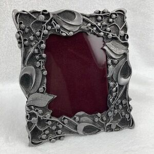 Metzke Floral Pewter Elegant Photo Frame 1984 4.5” x 5.25”